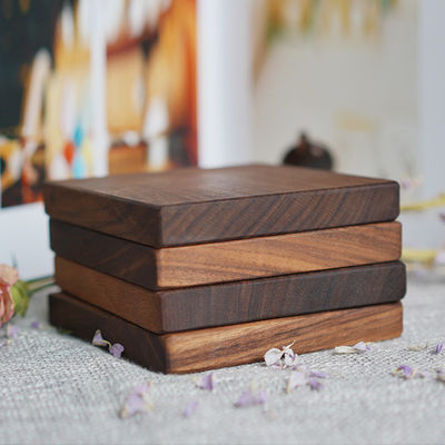 Custom Logo Acceptabele Walnut Cherry Houten Achterhoek voor milieuvriendelijke minimalistische ontwerpstijl