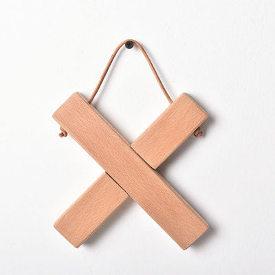 Onregelmatige beuknootmat voor het drukken van grote eettafels verbrand