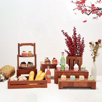 Sapele Hout Buffet Catering Voedsel Brood Display Rack Houten Taart Dessert Sushi Display Stand