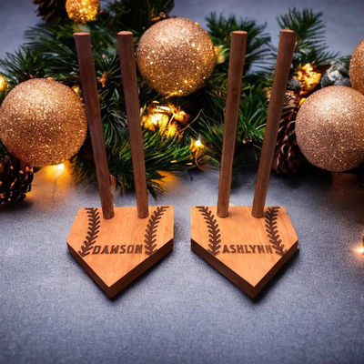 Houten sportringen met een stapel van een gewone kleur voor het softbal- en honkbalkampioenschap