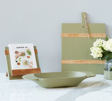 Handgemaakte kookboekhouders van gerecycled hout