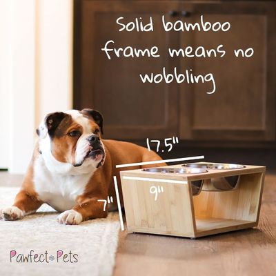 Middelgrote hondenopgeheven schaalstand 7 opgeheven schalen huisdiervoeder met vier roestvrijstalen schalen