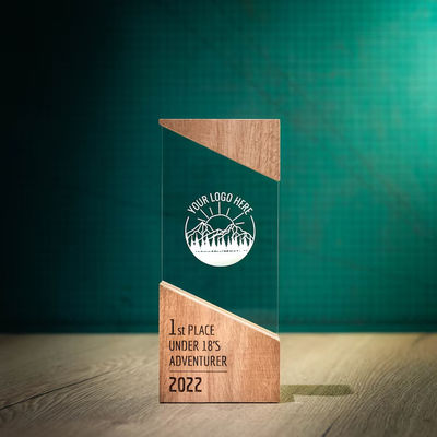 Moderne plaque hout loopt uniek ontwerp gepersonaliseerde houten acryl RISE Trophy Award