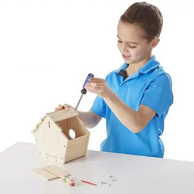 Gepersonaliseerd logo Acceptabele houten vogelvoeder voor het voeden van wilde vogels in decoratieve verf