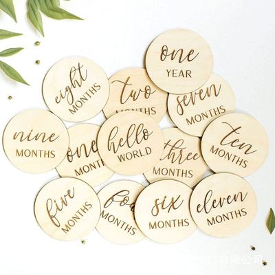 Persoonlijke grootte gecompliceerd hout baby Maandelijkse mijlpaal kaarten Ideaal voor de geboorte aankondiging pasgeboren