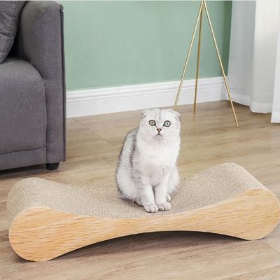 Houd uw kat gelukkig en uw huis milieuvriendelijk met deze krabbelpost