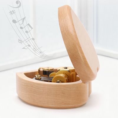 Custom Logo Acceptabel Ontwerp Houten muziekdoos voor Kerstmis Hand Cranked Mini Box