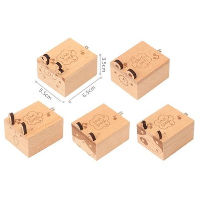 Custom Logo Acceptabel Ontwerp Houten muziekdoos voor Kerstmis Hand Cranked Mini Box