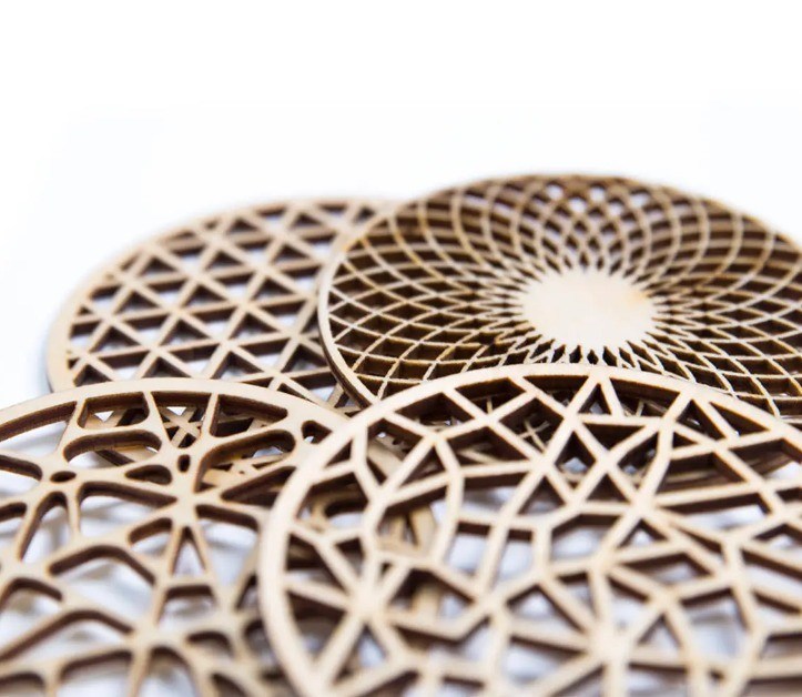 202407 Set 6 Houten Achterhoeken Dubbelvlakte Bruiloftsachterhoeken Staand type