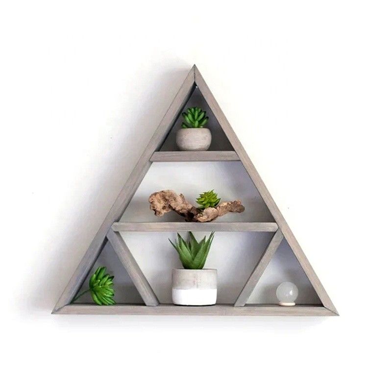 Minimalistisch ontwerp Houten driehoekwandplank Kristallen schermplanken voor thuisopslag