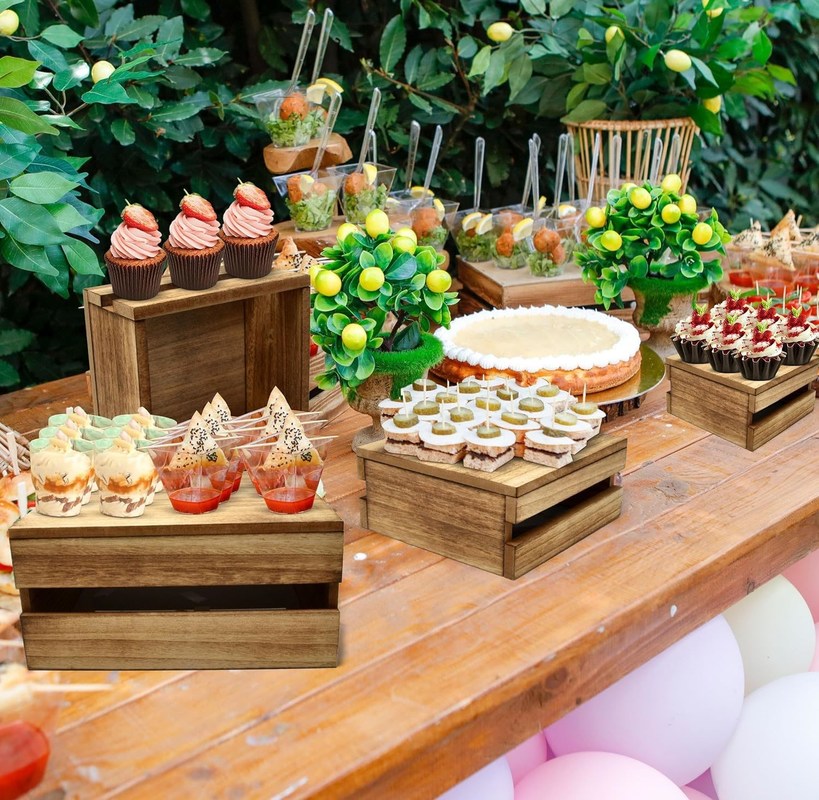 Rustieke stijl houten taartstand set van 4 aangepaste logo aanvaard voor het weergeven van taart